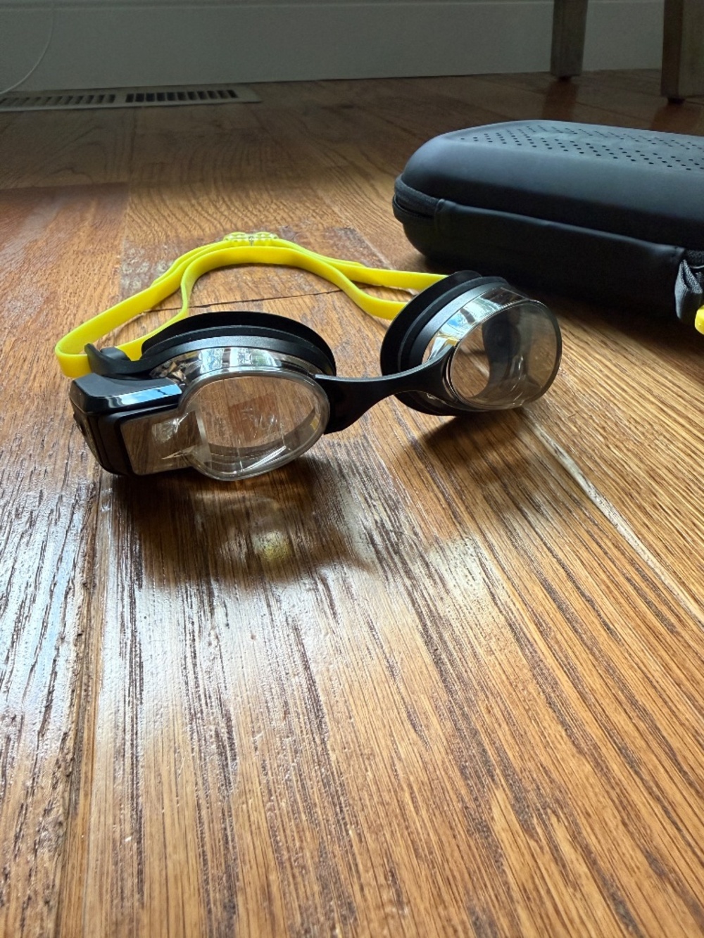 FORM Smart Swim 2 Smart Swimming Goggles – Black/Yellow – Case + Nose Bridges